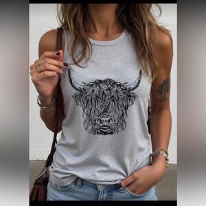 New Highland Cow Graphic Tank in Gray